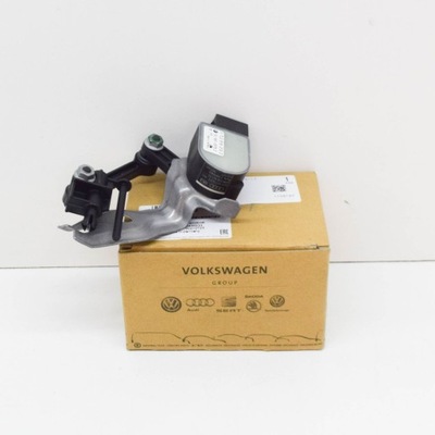 Audi q7 4l передняя часть left level датчик with poles 7l0616213d фото №1