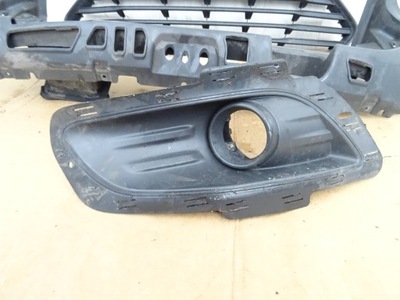 Tourneo courier 14-17 решітка права заглушка w бампер фото №1