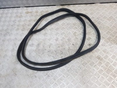 Peugeot 4007 c-crosser прокладка крышки багажника фото №1