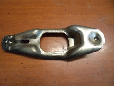 Кронштейн сцепления vw passat b5 1.9 tdi 012141719b фото №1