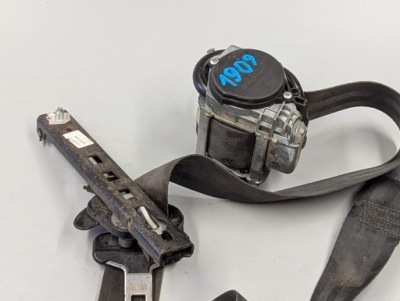Ремень безопасности левое  перед b507744 e8461 citroen c5 фото №1