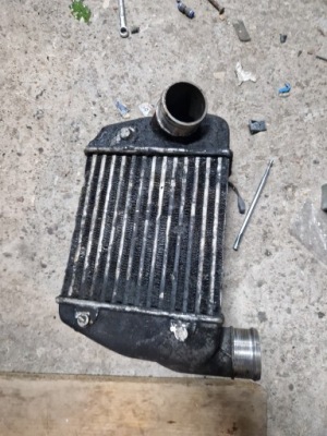 Audi a6 c6 2.0 tdi радиатор воздуха интеркулер фото №1