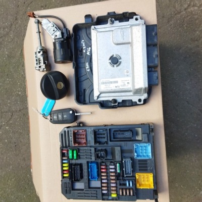 Citroen c3 iii 1.2 vti бортовой компьютер замок зажигания набор фото №1