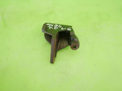 Кронштейн кронштейн генератора audi a4 b6 3.0 v6 asn фото №1