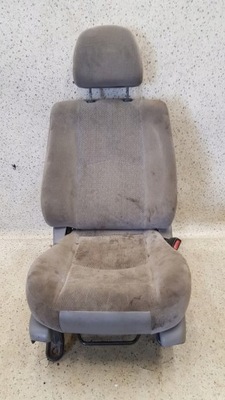 Сидіння перед правий пасажира mazda tribute фото №1