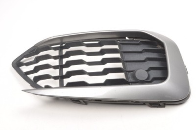 Bmw m1 f20 рестайлинг  решётка решётка радиатора бампера правая 8060298 фото №1