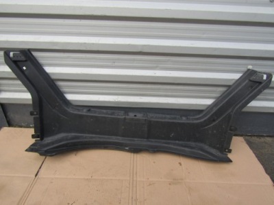 P 4 mercedes w203 sedan пластик защита замка багажника поперечина задняя заднего фото №1