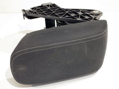 Подлокотник skoda kamiq crossover 654864207a фото №1