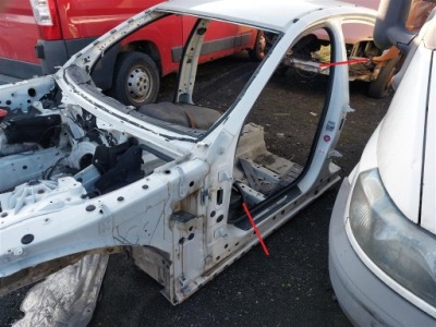 Блок двигуна середній лівий bmw 5 f10 2009-2017 фото №1