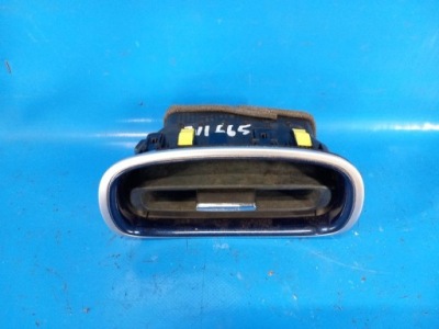 Дефлектор воздуха левый toyota prius 16 5565047190 фото №1