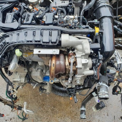 Двигун блок двигуна peugeot 1.2 pure tech hn05 фото №1