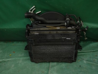 Радіатор гумки range rover sport l322 05-09r фото №1