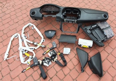 Приборная панель приборная панель  lancia delta iii подушка безопасности фото №1