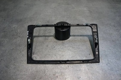 Рамка панель захист радіо навігації volkswagen golf vi 5k0858061f фото №1