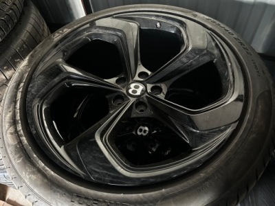BENTLEY BENTAYGA komplet der Räder Reifen Räder wheels 22