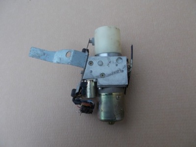 Насос двигатель крыша mercedes slk r170 a1708000030 фото №1