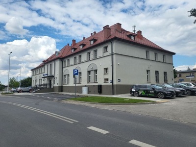 Komercyjne, Olesno, Olesno (gm.), 32 m²