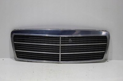 Mercedes e210 w210 решітка радіатора фото №1