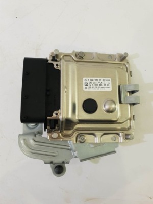 Mercedes w205 блок керування двигуна a0009006706 фото №1