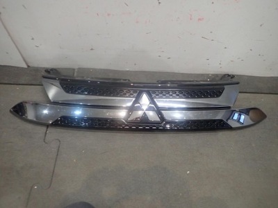 Решітка радіатора mitsubishi outlander iii lift 18- фото №1