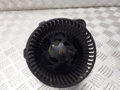 Вентилятор обдув audi 80 b4 1.6 e 8a1820021 фото №1