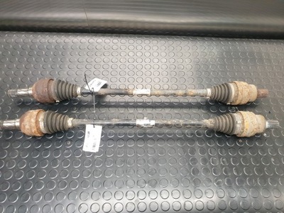 Volvo приводной вал правая левая задняя kpl оригинальный номер p30651528 фото №1