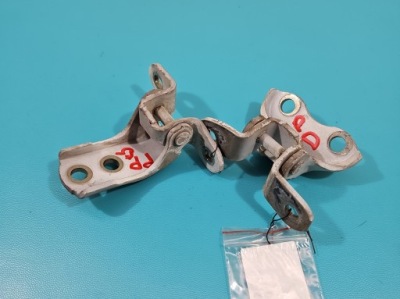 Петля двері перед правий toyota corolla e16 e18 13- фото №1