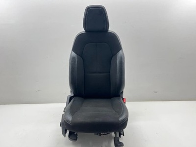 Volvo xc40 сиденье правый передний перед фото №1