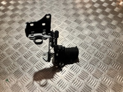 Петля крышки багажника левый mercedes w238 16- cabriolet 2.0 d фото №1