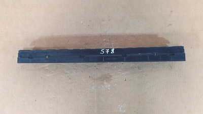 Hyundai i40 2011- напрямна бампера правий задня фото №1