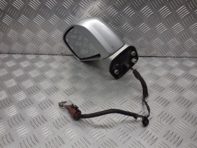 Дзеркало ліва nissan tiida 5pin k23 фото №1