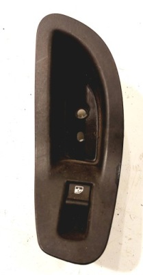 Панель двері скло правий задній fiat 500x фото №1