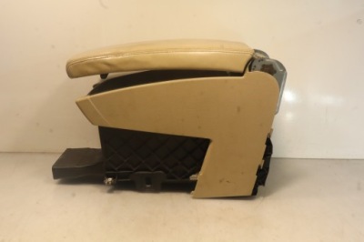 Подлокотник volkswagen passat b7 2.0tdi фото №1