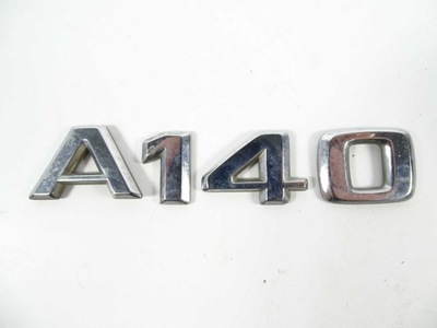 MERCEDES A CLASE W168 INSCRIPCIÓN EMBLEMA DE TAPA A140  