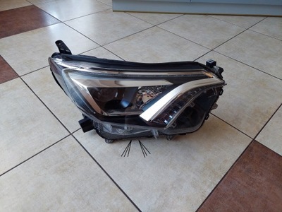 Права лампа - full led - toyota rav4 iv lift 15-18 фото №1