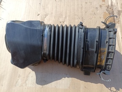 Труба повітрозабірник повітря витратомір mercedes w213 e-klasa фото №1