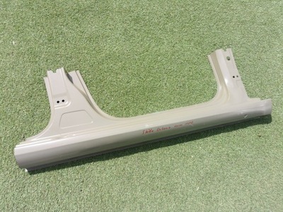 Skoda octavia iii 5e0 порог обшивка правое фото №1