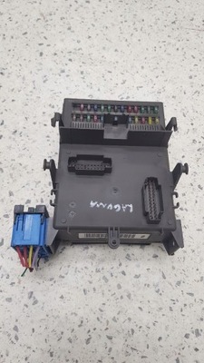 Коробка запобіжників renault laguna ii 1.6 16v фото №1