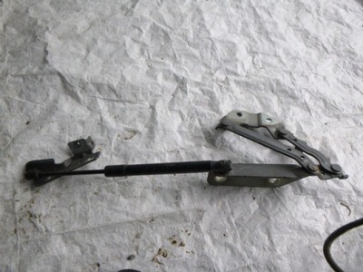 Петля капот левый land rover discovery sport l550 фото №1