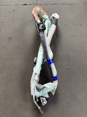 Audi a5 8w шторка безопасности правая оригинал 8w8880742f фото №1