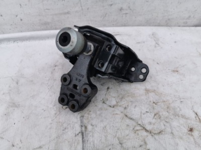 Кронштейн подушка двигателя citroen c5 iii x7 2.7hdi фото №1