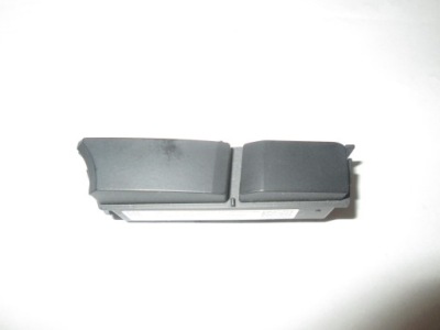 Заглушка выключателя решётка радиатора opel meriva b 13288070 фото №1