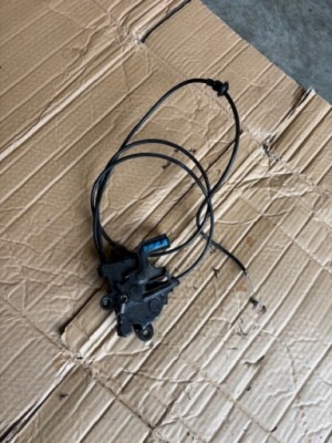 Трос замок капот перед toyota yaris ii 2005- європа фото №1