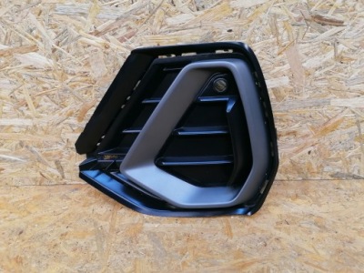 Решётка бампера перед левая audi q3 2 83a s line 2018- фото №1