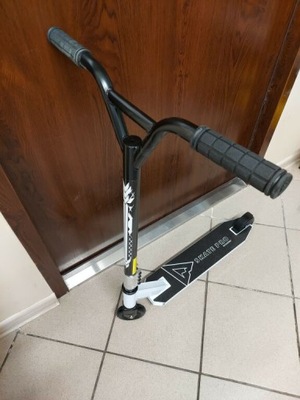 HULAJNOGA WYCZYNOWA SKATE STUNT BIAŁA