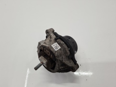 Bmw 3 f30 подушка двигуна 3.0d 6787663 фото №1