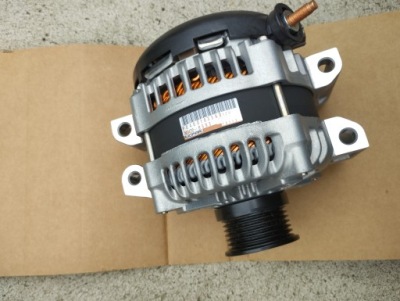 Jeep grand cherokee wk2 3.0 генератор 04801835ad фото №1