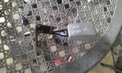 Jaguar xj x300 - кліпса поперечина правий задня фото №1