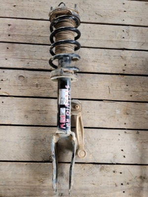 Амортизационная стойка амортизатор правый alfa romeo stelvio электрический фото №1