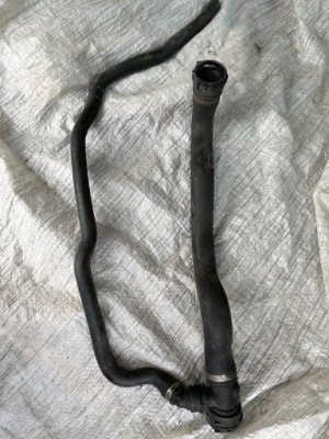 Bmw f20 f30 f36 патрубок шланг води 7811127 фото №1